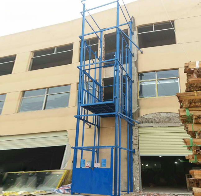 湘东建材厂室外物料提升